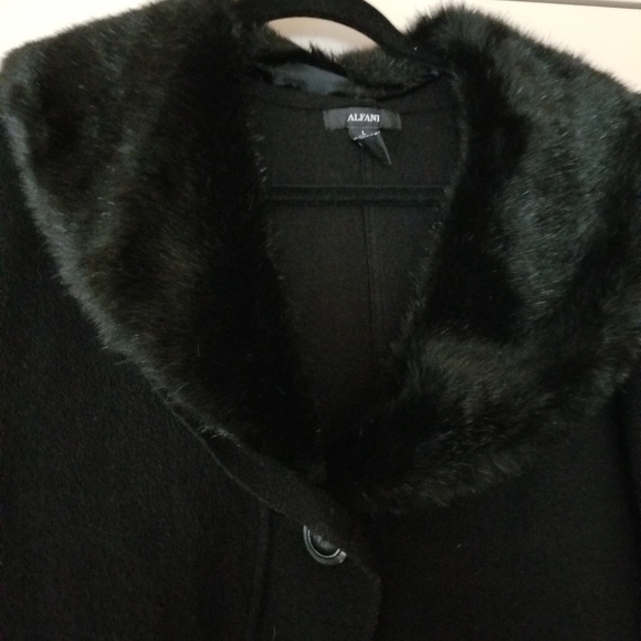 Jacket - Picture 2 of 3